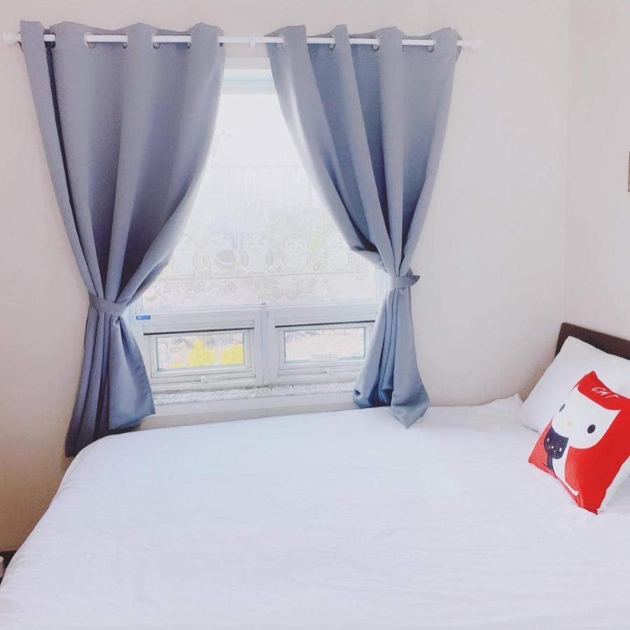 Lefthander Guesthouse Jeju Eksteriør billede