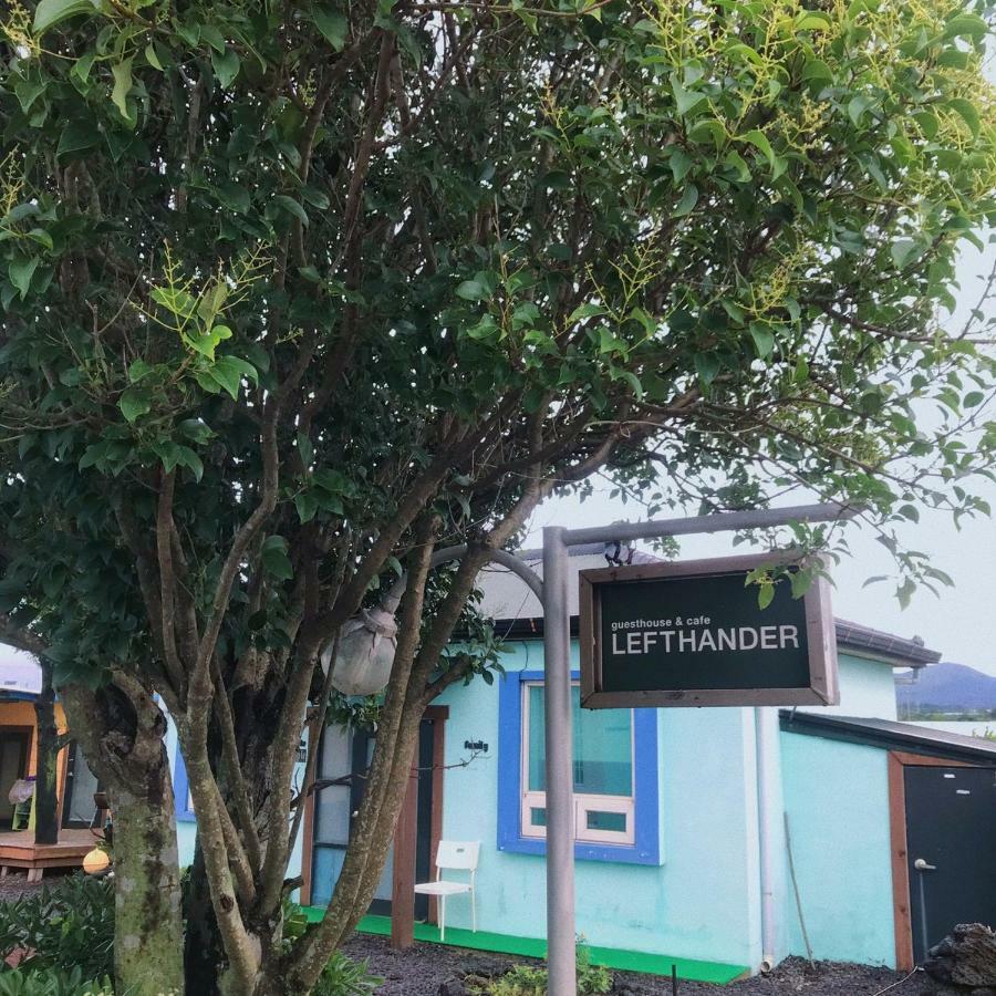 Lefthander Guesthouse Jeju Eksteriør billede