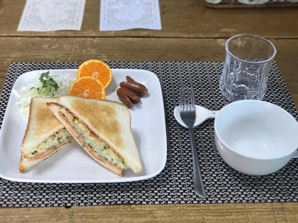 Lefthander Guesthouse Jeju Eksteriør billede